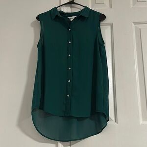 H&M Green Sleeveless Notched Collar Blouse